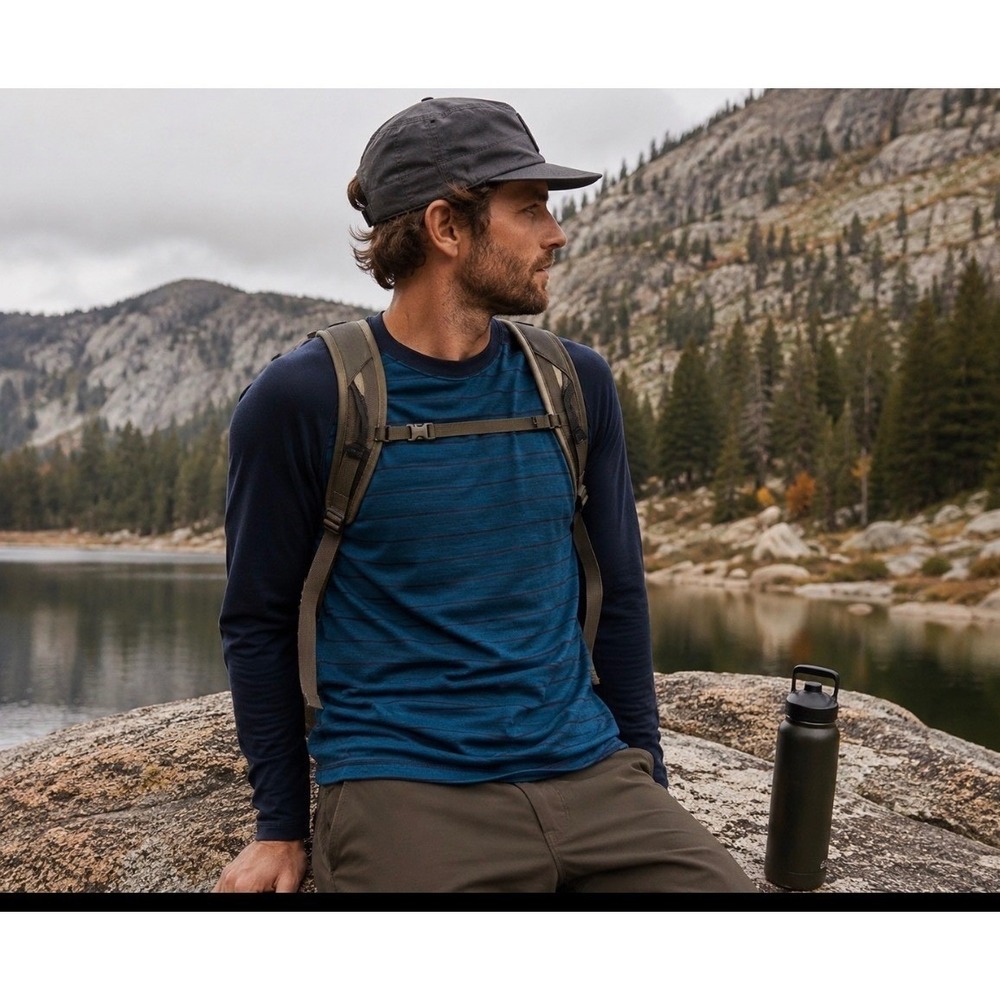 Smartwool Merino 150 Base Layer Shirt Men M Blue Stripe Long Sleeve Tee Gorpcore